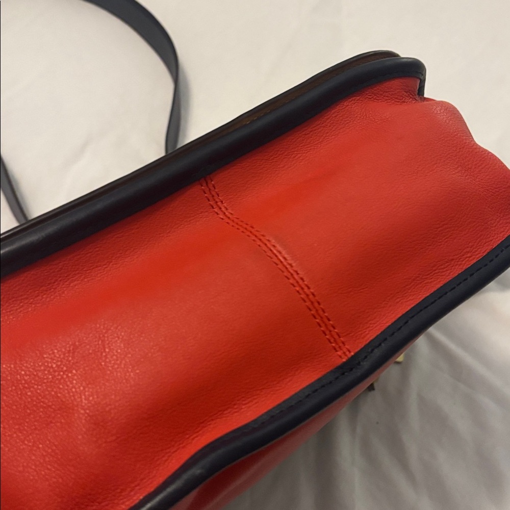 VTG Coach Patricia Legacy crossbody blue, orange & tan leather w/tassel turnlock - Picture 16 of 16